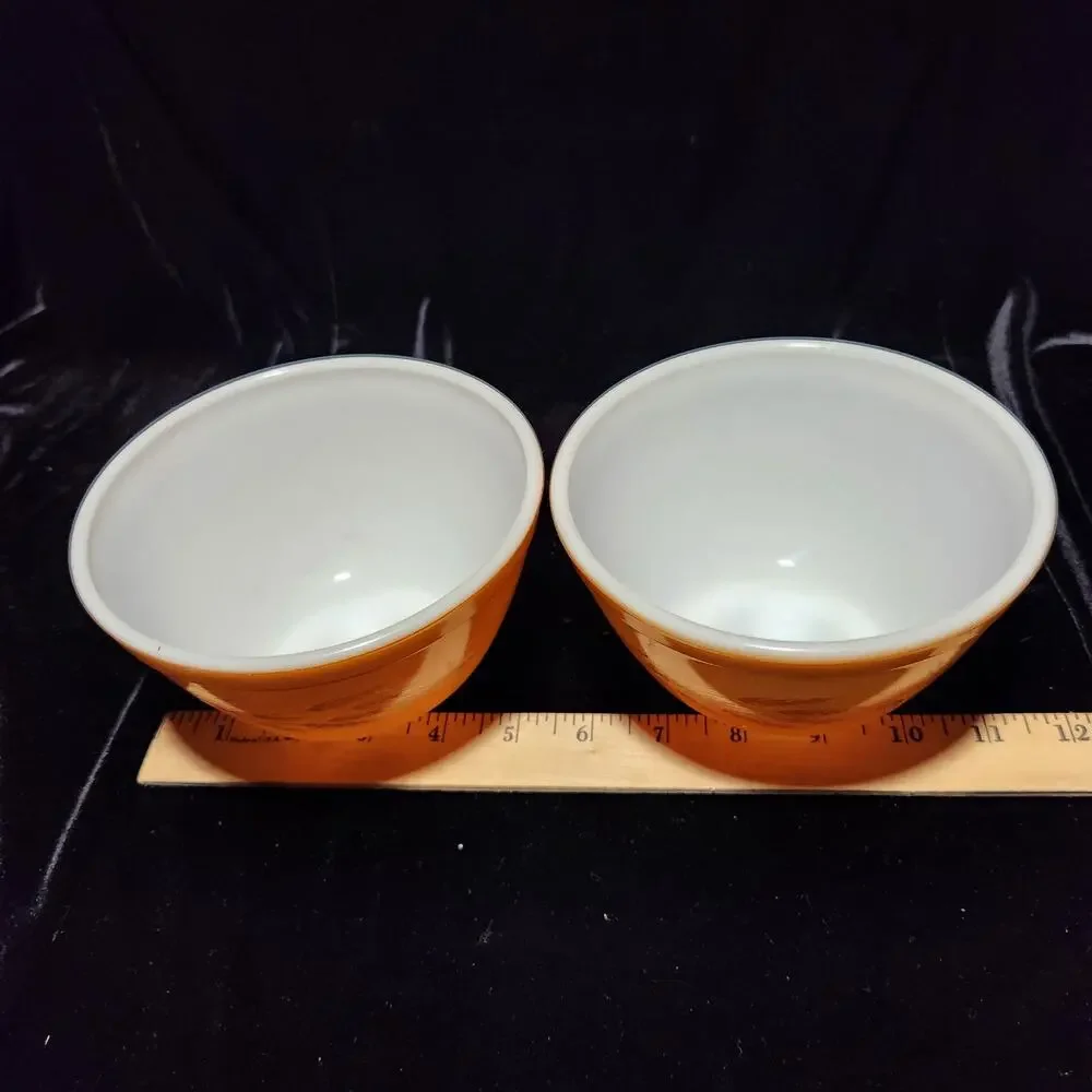 4 vintage Pyrex Autumn Harvest mixing bowls